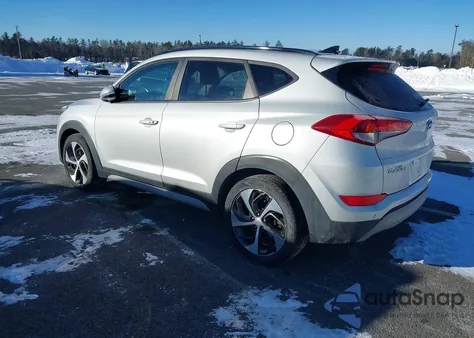 2018 Hyundai Tucson Value из США, поврежденный, VIN KM8J3CA20JU692537